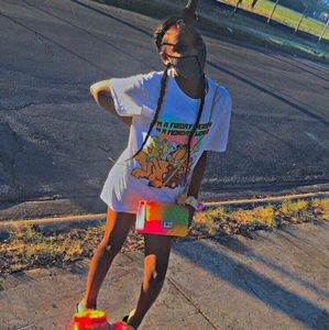 Meet your Posher, Nesha